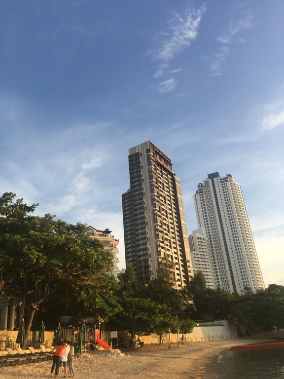 Club Royal suites Pattaya Zewnętrze zdjęcie