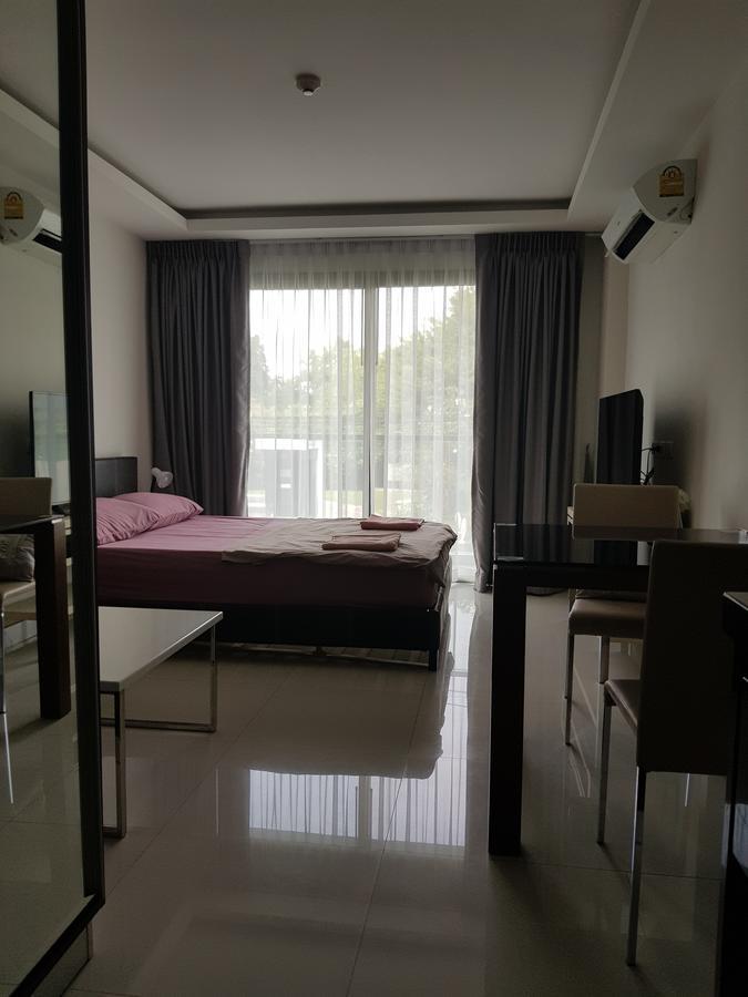 Club Royal suites Pattaya Zewnętrze zdjęcie