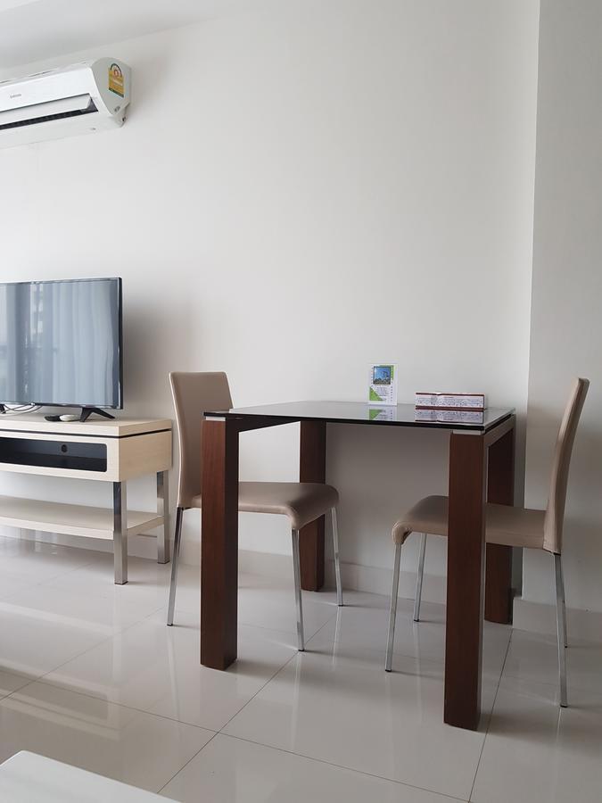 Club Royal suites Pattaya Zewnętrze zdjęcie