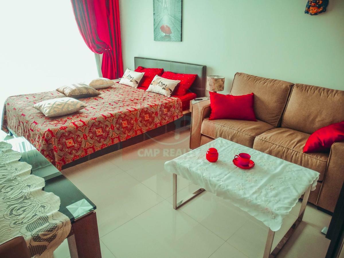 Club Royal suites Pattaya Zewnętrze zdjęcie