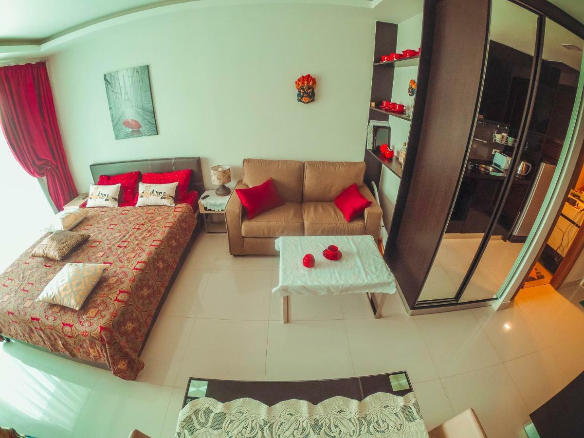 Club Royal suites Pattaya Zewnętrze zdjęcie