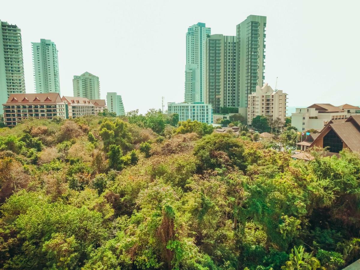 Club Royal suites Pattaya Zewnętrze zdjęcie