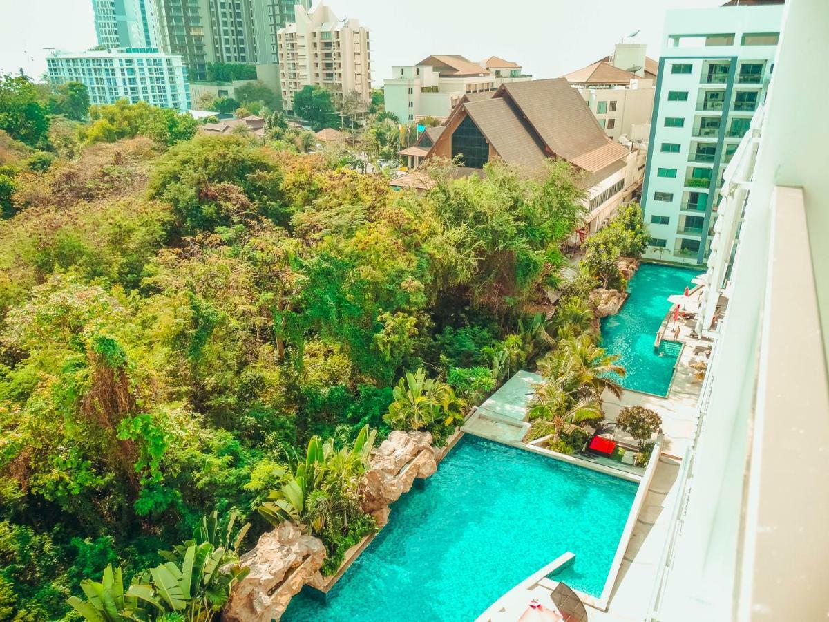 Club Royal suites Pattaya Zewnętrze zdjęcie